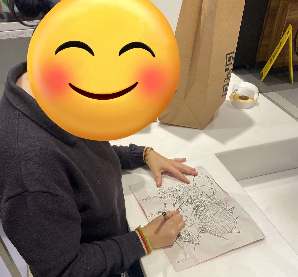 herya06's tweet photo. Rayemma Sketchs work 🤣😂! #約ネバ #thepromisedneverland #draw #pencil #drawing #emma #エマ #レイ #ray #レイエマ #rayemma #ray #emmaray #yakusokunoneverland #約束のネバーランド #ThePromisedNeverland #yakusokunoneverland #tpn #rayxemma #emmaxray #엠마 #약속의네버랜드 https://t.co/QB4vkyN2wg