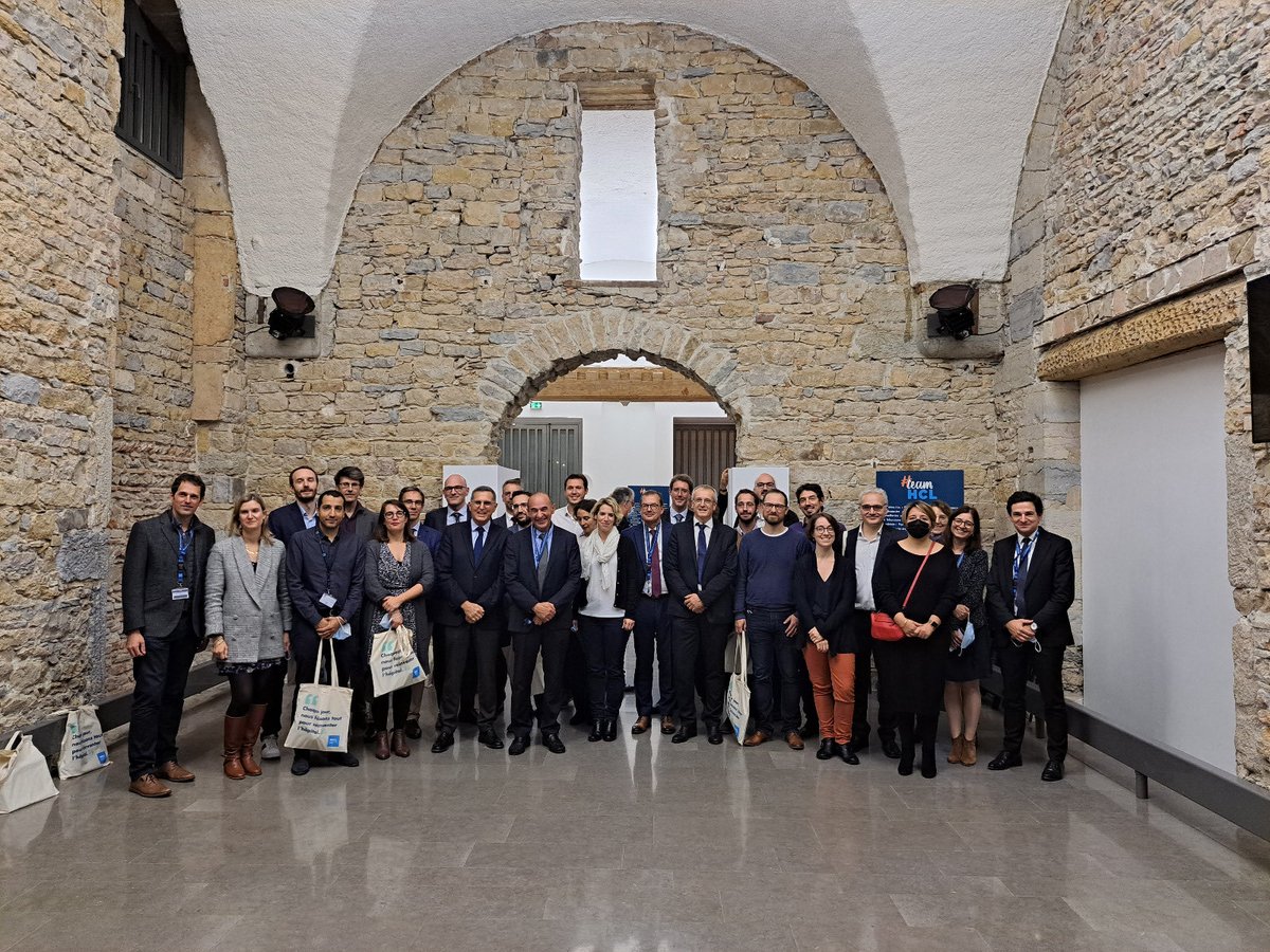 Frederic Fleury (@pr_fredfleury) on Twitter photo Avec <a href="/raymondlemoign1/">raymond le moign</a> DG #HCL le pdt CME, les doyens, nous accueillons et félicitions les nouveaux MCUPH et PUPH de <a href="/UnivLyon1/">Université Lyon 1</a> et <a href="/CHUdeLyon/">HCL - Hospices Civils de Lyon</a>. En poursuivant leur carrière d'excellence, ils s'inscriront dans la dynamique locale et la position internationale de la #santé à Lyon Avec <a href="/raymondlemoign1/">raymond le moign</a> DG #HCL le pdt CME, les doyens, nous accueillons et félicitions les nouveaux MCUPH et PUPH de <a href="/UnivLyon1/">Université Lyon 1</a> et <a href="/CHUdeLyon/">HCL - Hospices Civils de Lyon</a>. En poursuivant leur carrière d'excellence, ils s'inscriront dans la dynamique locale et la position internationale de la #santé à Lyon
