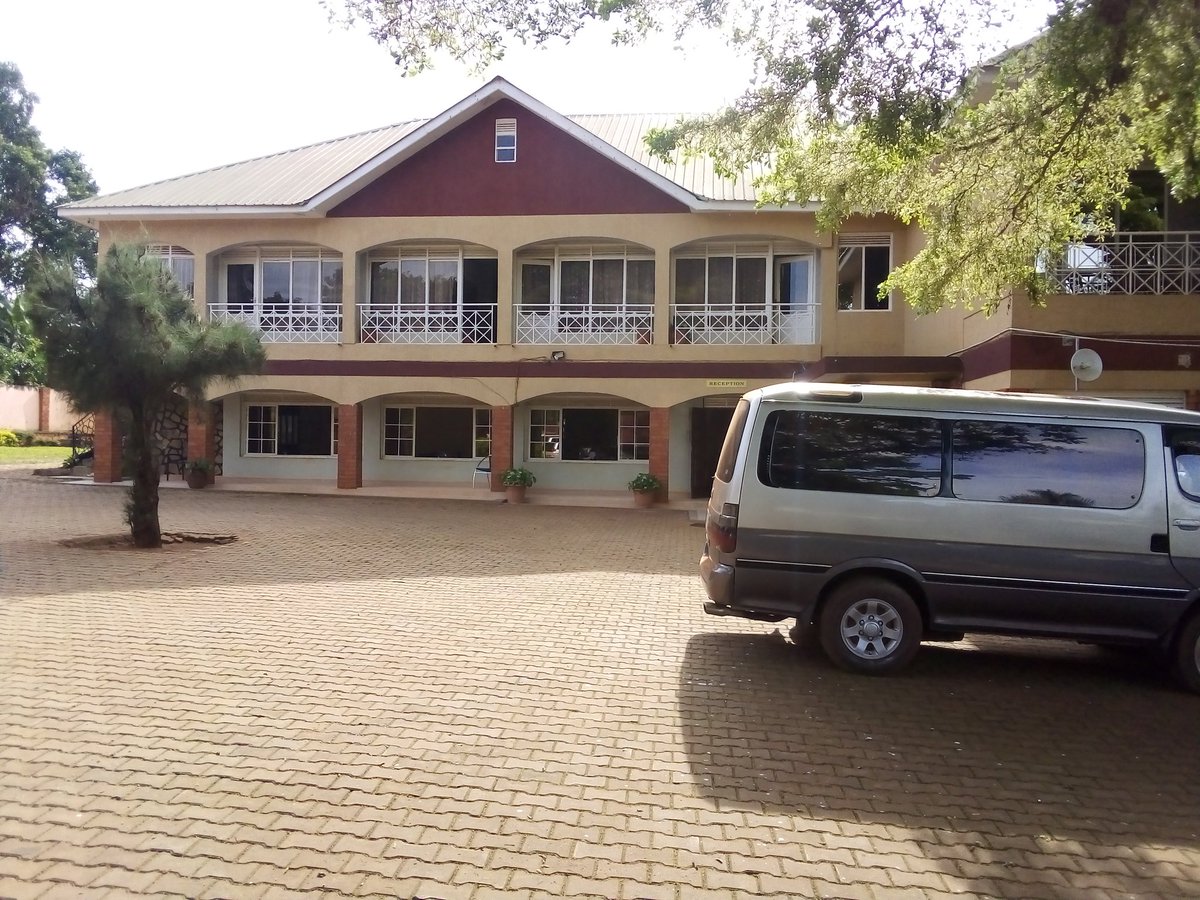 BISASOJAMES10's tweet photo. @FIFAWorldCup @Kaitetsi_Mich Good morning guys
Here is big to explore ,Jinja safari has big to fish out this festival season.laxiuorus affordable accommodation,continental cuisins , conference facilities, swimming pool ,sports bar with a variety of drinks that fits every one's pocket.0758098168 or 0783436621 https://t.co/e37O767PVQ