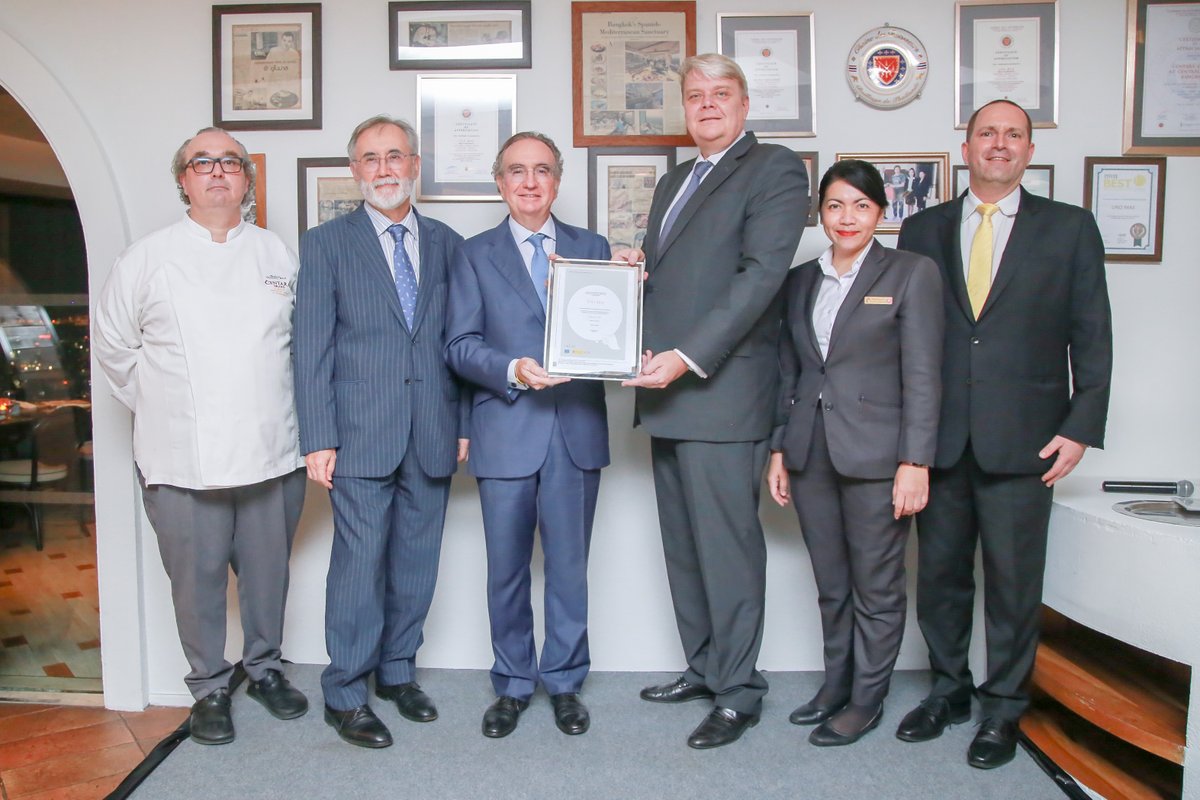 ¡Enhorabuena! El restaurante UNO MAS consigue la certificación #RestaurantsfromSpain

Este reconocimiento pone en valor la autenticidad de los establecimientos que promueven la gastronomía española 🍽️🇪🇸 alrededor del mundo 🌍