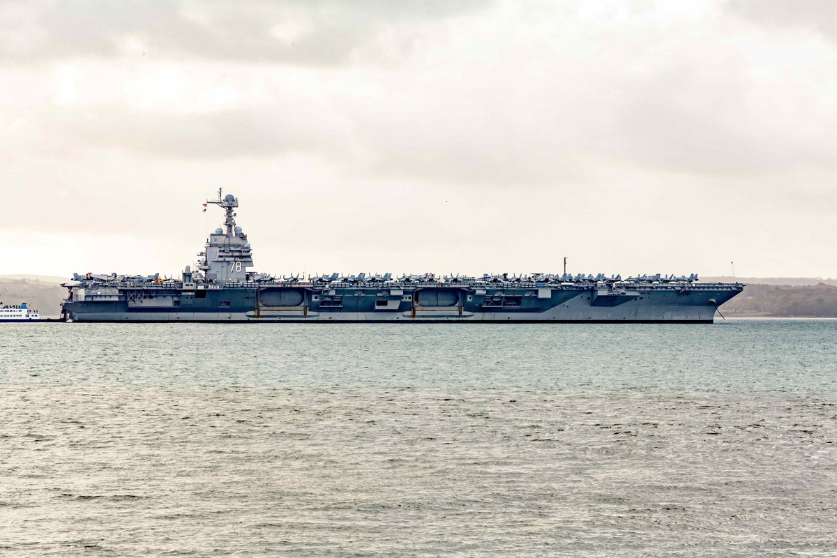 mhphotouk1's tweet photo. USS Gerald R Ford in Stokes Bay Hampshire UK 15-18th Nov 2022
#ussgeraldrford #usa #aircraftcarrier #fordclass #nuclear #thesolent #pompey @cvn78_grford https://t.co/fozTrrstZB