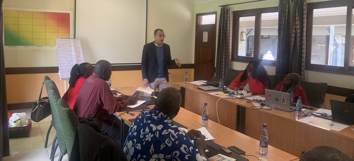 wanameme's tweet image. Corruption in the health sector causes substantial harm. @UNDPKenya has partnered with @KELINKenya to strenghthen capacity of select #CSOs &amp;amp; #CBOs on #UNDP’s Sectoral Corruption Risk Management Methodology that uses risk management as a framework for addressing corruption.