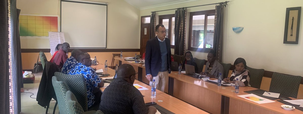 wanameme's tweet image. Corruption in the health sector causes substantial harm. @UNDPKenya has partnered with @KELINKenya to strenghthen capacity of select #CSOs &amp;amp; #CBOs on #UNDP’s Sectoral Corruption Risk Management Methodology that uses risk management as a framework for addressing corruption.