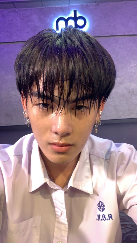 Ppsanta's tweet photo. ดีใจมากๆนะครับที่ได้มาเป็นวิวในเชือกป่าน ขอให้เฮียวินรักพี่ทีมไปนานนนนนน๊านนนนเลยนะค้าบ😂 #ปิดกล้องเชือกป่าน https://t.co/fQ4DewVZWC
