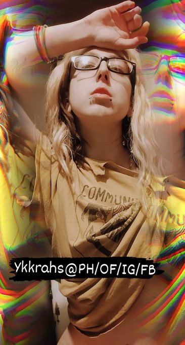 🥴 Uncropped version of this up on onlyhonks now & for all the freaks that are interested I made a new