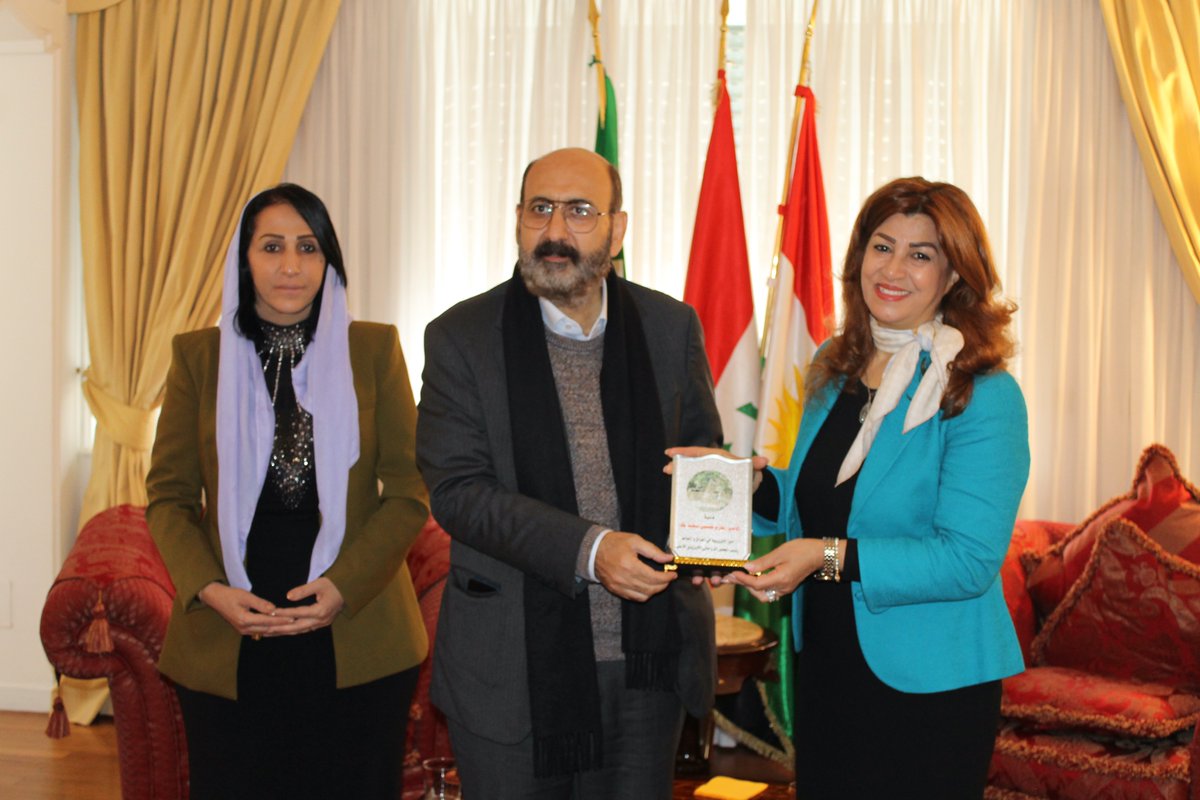 KRG_Italy's tweet photo. L'Alto Rappresentante #KRG in 🇮🇹 @Rezan_Kader riceve in visita Sua Altezza Hazim Mir Tahsin Beg #Yazidi #Kurdi https://t.co/zMljApzICx