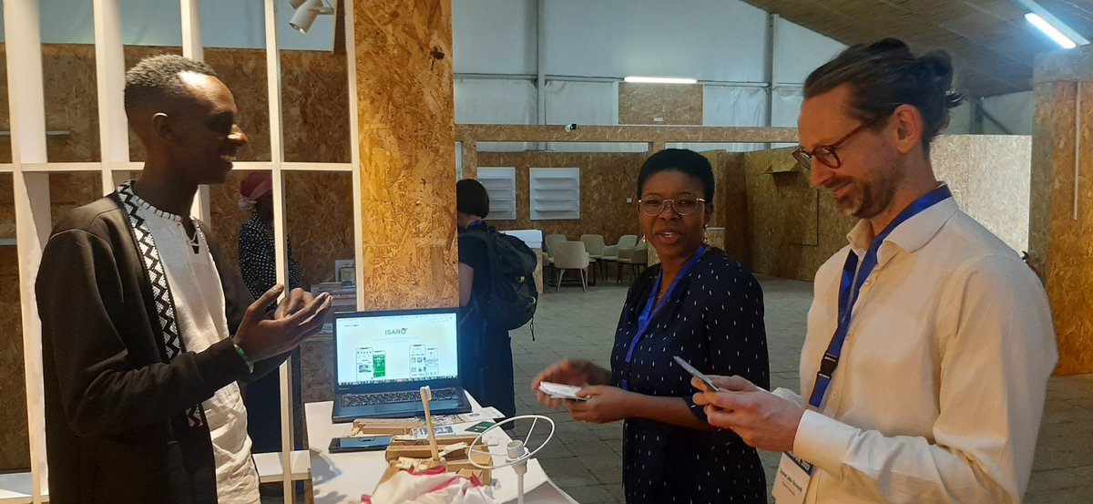 GiihUr's tweet photo. GIIH second cohort incubatees showcasing their innovation ideas and projects at SWEAFUN workshop. They interacted with delegates from Sweden and East Africa. Well done! https://t.co/O7agUl0L5Y