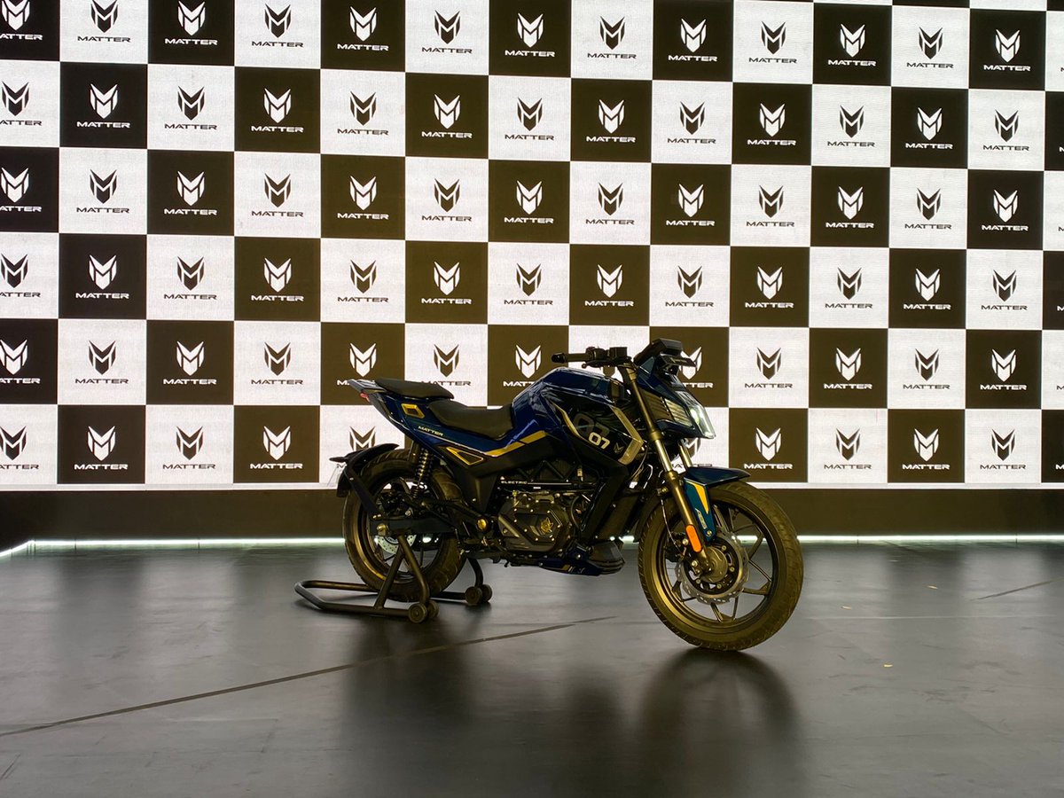ExpressDrives's tweet photo. We’re here to witness Ahmedabad-based EV startup unveil its tech-loaded e-bike.
#electricbike #MatterEV https://t.co/yzRN91pC6R