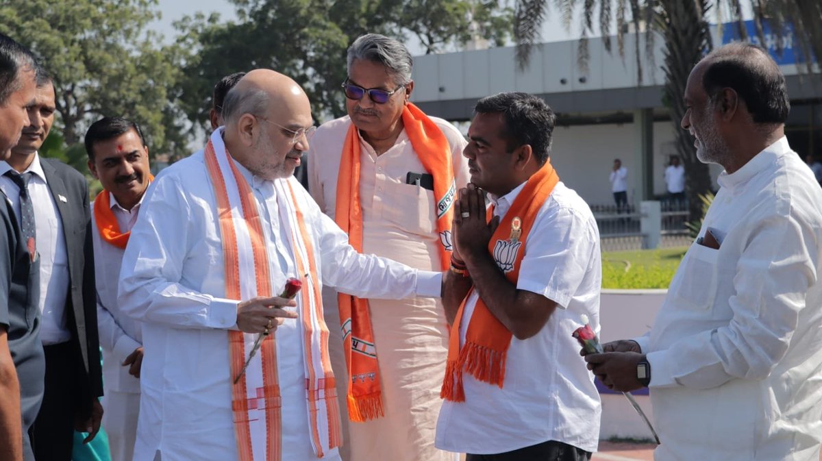 દેશ ના ગૃહ મંત્રી શ્રી અમિતભાઇ શાહ ની  જામનગર શહેર ૭૯ વિધાનસભા ના ઉમેદવાર @DivyeshAkbari_ દ્વારા મુલાકાત લેવા માં આવી હતી.
