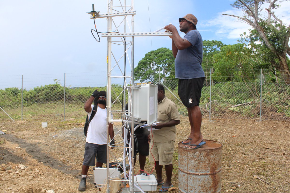 Riode93's tweet photo. Great being part of a wonderful team in the installations of AWSs and AWOS throughout the Solomon Islands. Made possible through partnership between Solomon Meteorological Services and @UNDP_Solomons through IDRM Project with funding from The Australian Government. https://t.co/oibKte1MZo