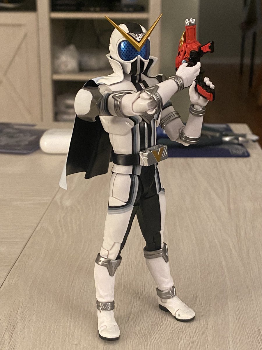 Spindash54's tweet photo. Normal Zenkaizer and Don Momotaro are packed away at the moment, so I can’t do any elaborate comparisons or displays (yet), but I’m glad I picked this up. He’ll fit in right at home with the revival to Super Sentai S.H.Figuarts.
#Zenkaizer
#Zenkaiger
#Donbrothers https://t.co/1IzZDlFeIa
