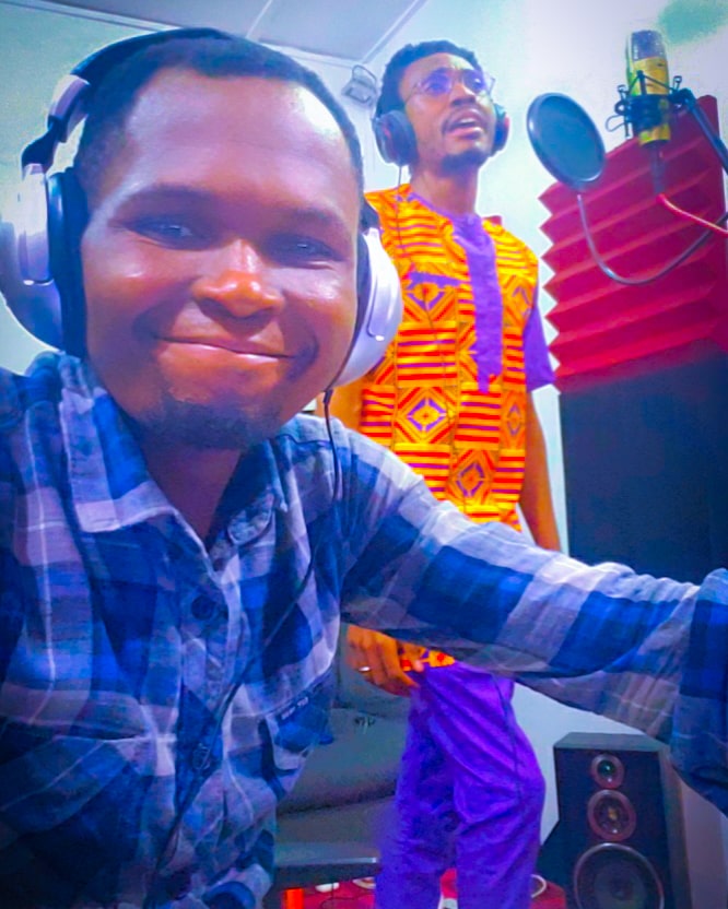 spiri2unes's tweet photo. See the powerful Music Director that came through for us today!...Something Cooking... 
.
#spiri2unes  #Ep #Loading 
. https://t.co/MLSihXbODR