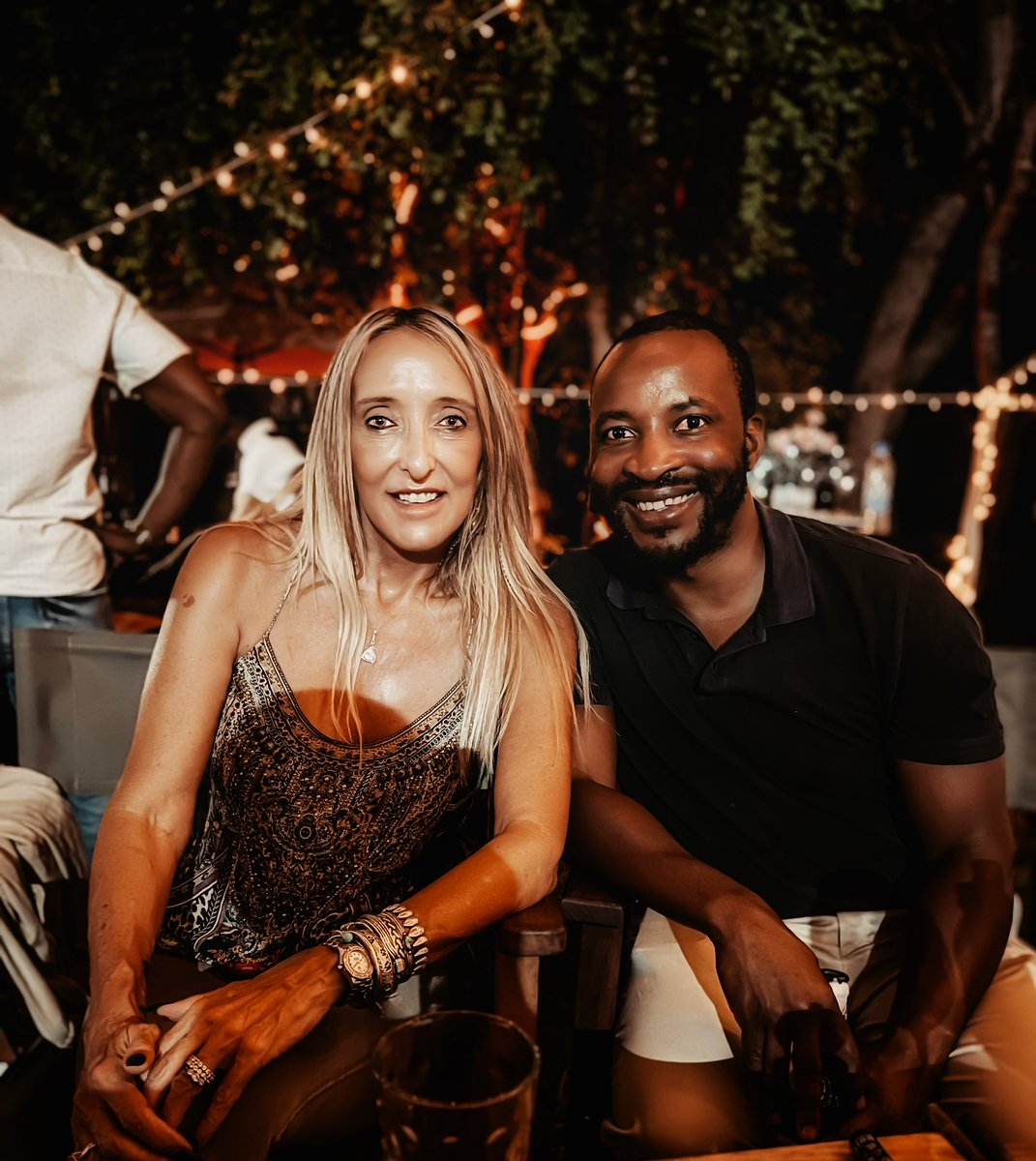 Proud to have met this amazing Zimbo <a href="/tnashenyamudoka/">Tinashe Nyamudoka</a> as we tasted his delicious wines in Vic Falls this weekend 🍷 Let the adventures begin #sommelier #kumushawines