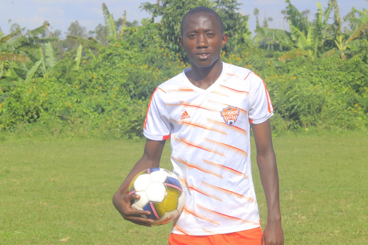KayungaUnited's tweet photo. We wish you our Soldiers success in your Exams. May the lord guide you. Write them like your passing the ball behind the net. Success in your UACE.
Kiyega Faizal
Ssebugwawo Nasser
Mugerwa Edward Noah🙏🙏🙏🙏🙏🙏 https://t.co/AYRIwg8R0v