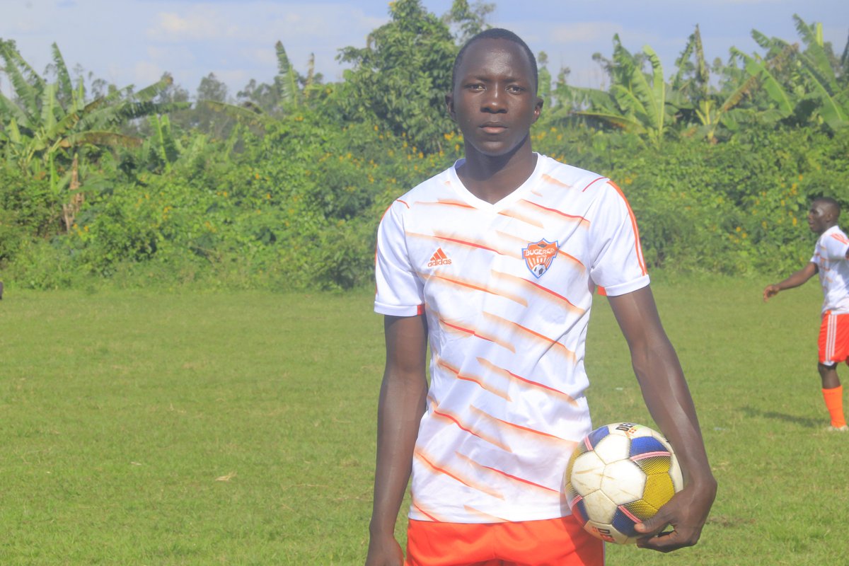 KayungaUnited's tweet photo. We wish you our Soldiers success in your Exams. May the lord guide you. Write them like your passing the ball behind the net. Success in your UACE.
Kiyega Faizal
Ssebugwawo Nasser
Mugerwa Edward Noah🙏🙏🙏🙏🙏🙏 https://t.co/AYRIwg8R0v