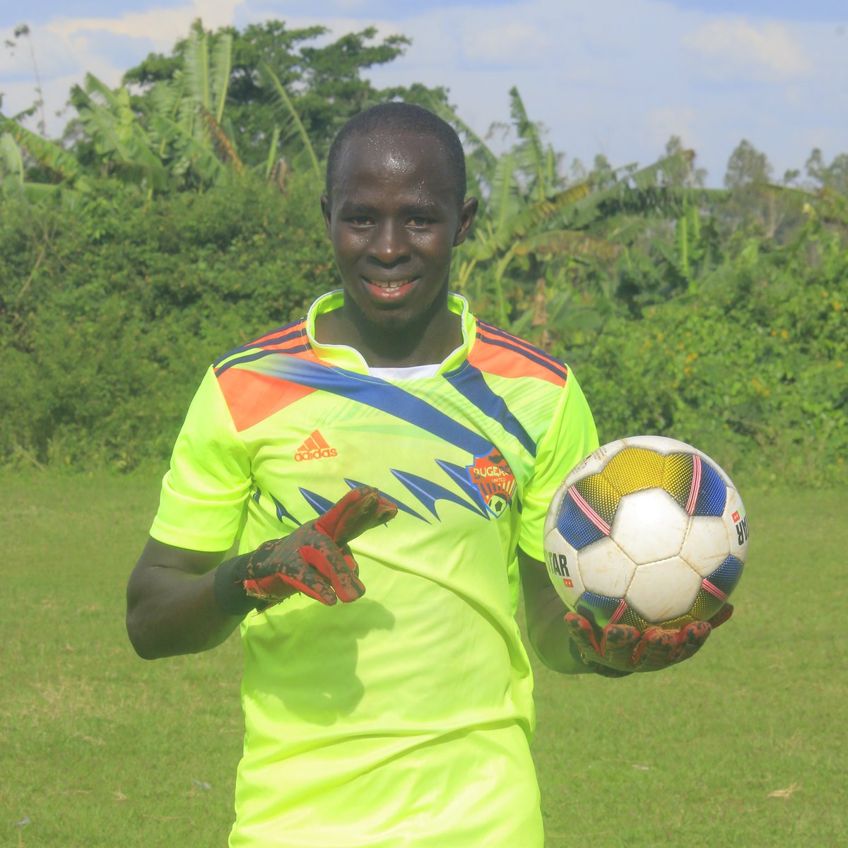 KayungaUnited's tweet photo. We wish you our Soldiers success in your Exams. May the lord guide you. Write them like your passing the ball behind the net. Success in your UACE.
Rwendeire Ashiraf🙏🙏🙏🙏
Kalema John https://t.co/FUKl8rcmIT
