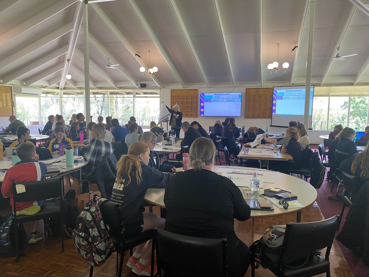 Sarah Bradbury (Millar) tweet media