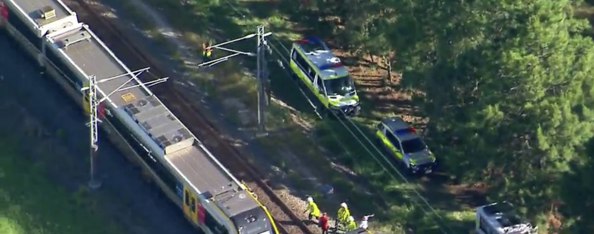 Queensland Ambulance (@qldambulance) on Twitter photo #MtWarrenPark - The QAS and other emergency services have crews on scene to assist with the evacuation of more than 100 people stranded on a train at Mt Warren Park near Yatala. #MtWarrenPark - The QAS and other emergency services have crews on scene to assist with the evacuation of more than 100 people stranded on a train at Mt Warren Park near Yatala.