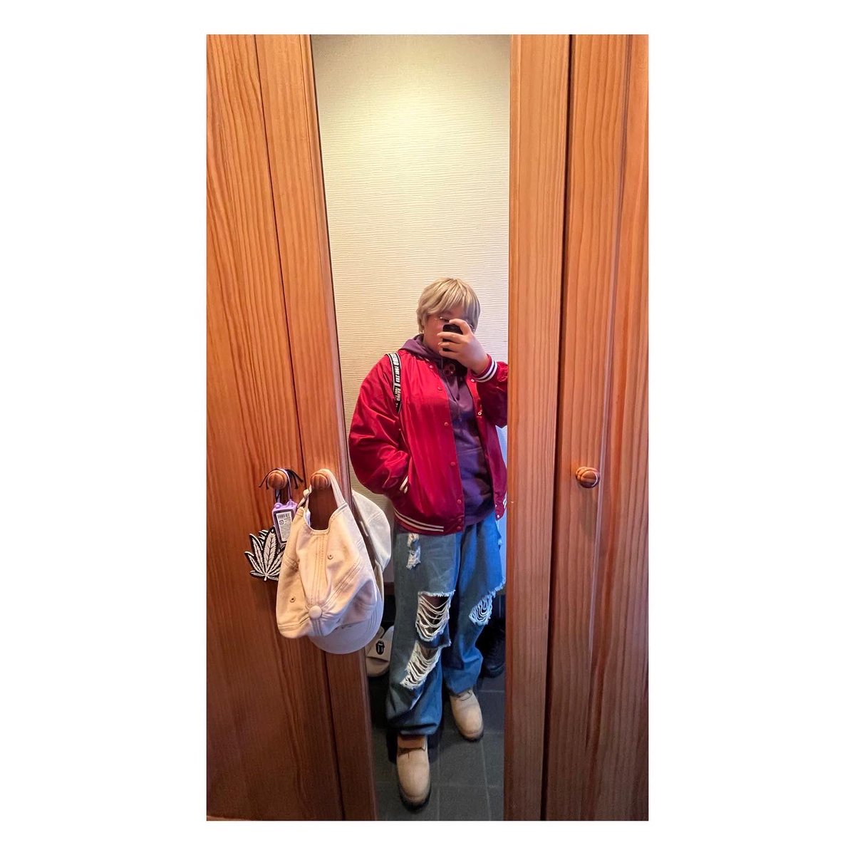 MUofficial21's tweet photo. ✘M△U𝙵𝙰𝚂𝙷𝙸𝙾𝙽✘
M△Uパーカー(𝙿𝚞𝚛𝚙𝚕𝚎)にGUのジャケットを合わせてみました☝️❤️💜
    #muofficial  #オリジナルブランド   #ユニセックス   #LGBTQ https://t.co/HHrbe3upOs