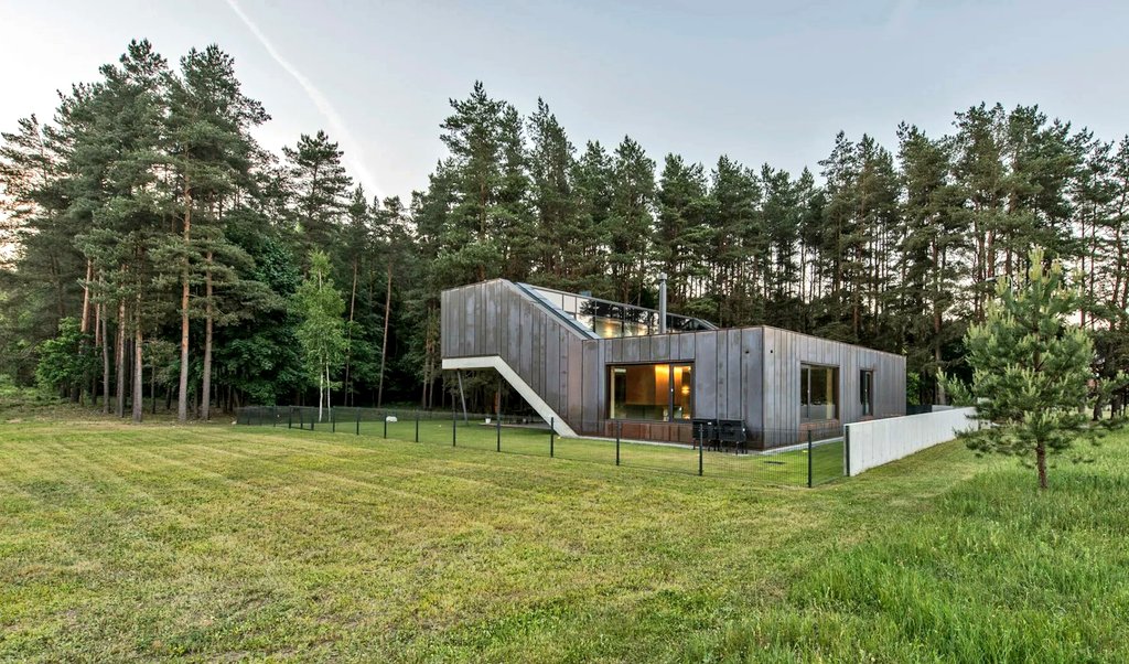Kalankya's tweet photo. In love with this house designed by G. Natkevicius &amp; Partners in the pine forest of  Lithuania.  https://t.co/YYqAGPH3OW https://t.co/r2rXsMj2dI