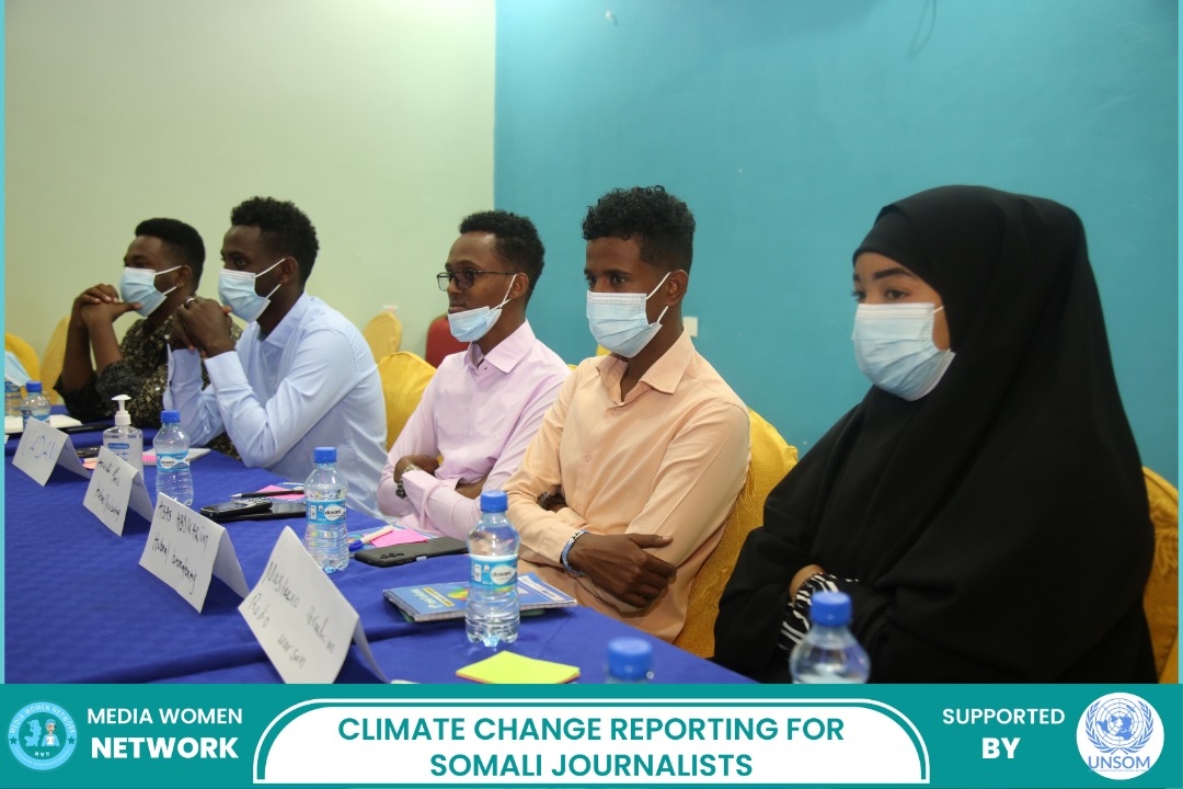we  have started the second day of training in Baydhabo.The training started recap, reporters how to cover stories related to climate change.
Implemented by MWN and supported by.<a href="/UNSomalia/">UNSOM</a>
#EnvironmentCare, #PollutionProtection
#Climatechange #climateissues
