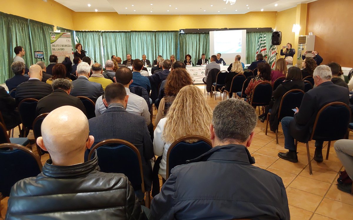 CislPaTp's tweet photo. #sicurezzasullavoro al via all'incontro della @CislPaTp, dal Dipartimento Salute e Sicurezza e da @InasCisl. Apre il segretario organizzativo @federicabad "necessaria la collaborazione fra tutti gli attori coinvolti".  Conclude il Segretario generale @leonardolapiana https://t.co/9oaSaiYIf7