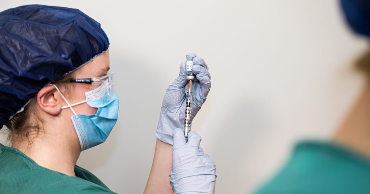 Nursing and teaching are often put in the "too hard" basket for a four-day work week. But unions say they could make it work, and there would be benefits for each sector ow.ly/JahR50LJfya