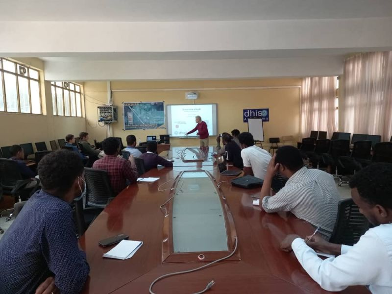 ShegyeMarie's tweet photo. Professor Jens Kaasbøll from the University of Oslo (UiO) delivered a presentation on #eHealthSustainability at the @UGondar
@BinyamTila
@AsratAtsedeweyn
@AMinyihun
@winnner1978
@berhanu_fikadie
#eHealthSustainability
#eHealthLab
#UoG https://t.co/sCD0FEd2Ni
