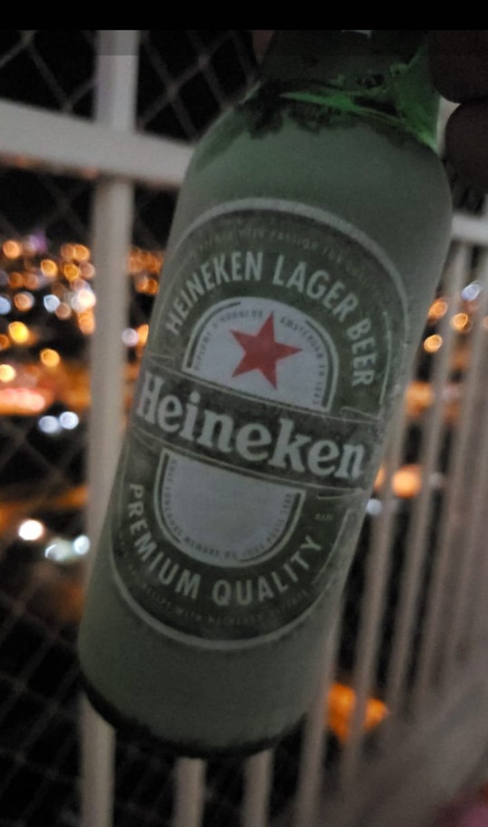 bento_bruder's tweet photo. @FiuzaGlassi Excelente!!! Na Alemanha nenhuma das cervejas brasileiras seriam consideradas cervejas. Simplesmente por usarem milho... https://t.co/2YMiKcXE5o