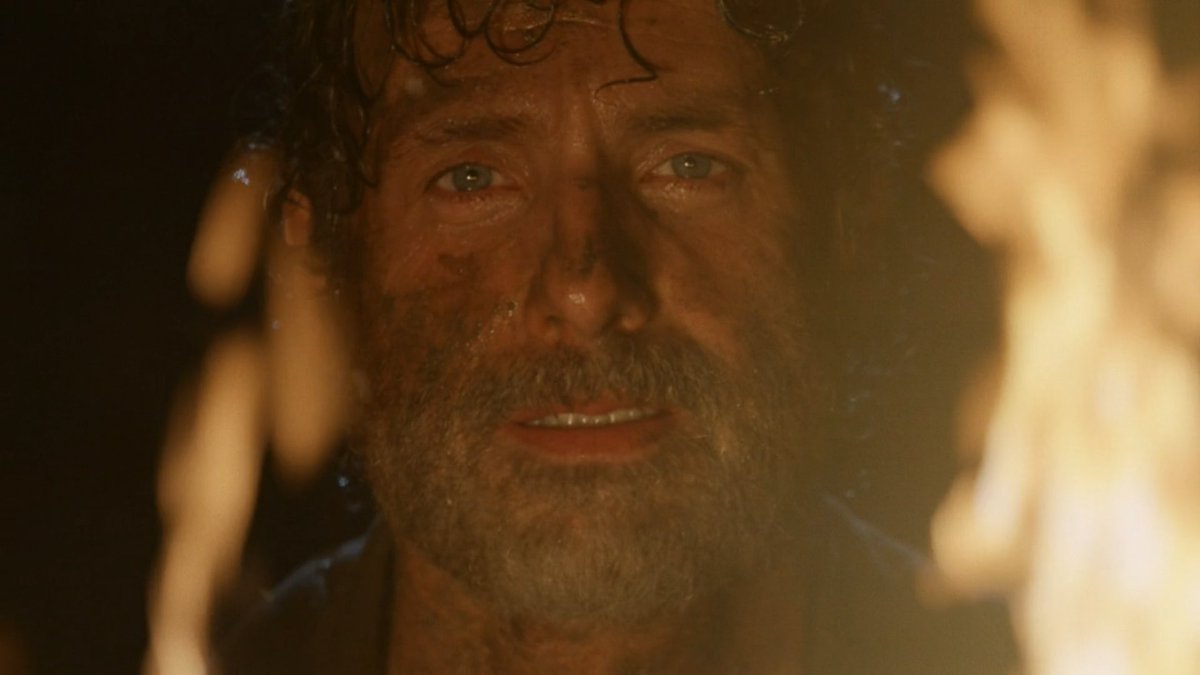 GRIMMYRAX's tweet photo. For 12 years, from start to finish, one of the greatest shows ever created and my all-time favorite. #TheWalkingDead #RIPTWD https://t.co/ZWtfl2ijxW