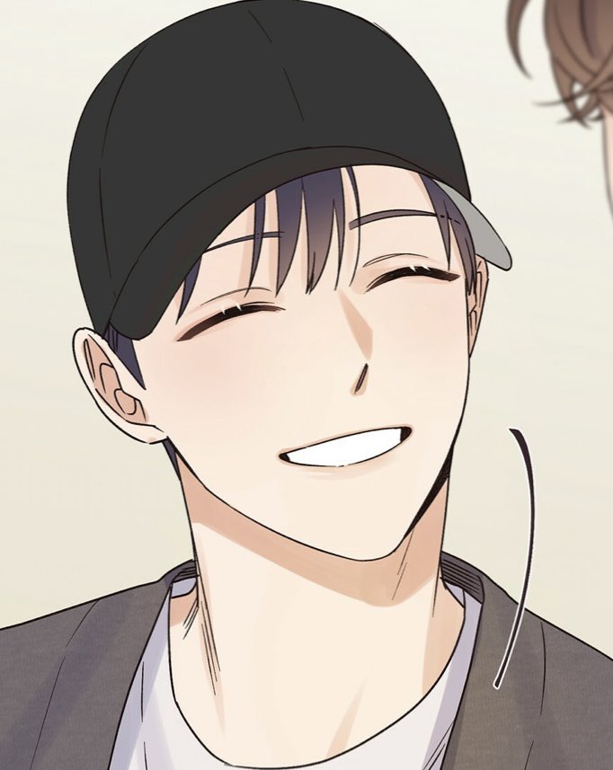 ( อึก .. ไม่ใช่เล่นๆเลย.. ฟีโรโมนนั่น.. ตั้งแต่ที่เขาเดินเข้ามา — กลิ่นฟีโรโมนที่ไม่ได้รู้สึกมาถึงห้าปี.. ) 

ยุนวูเก็บอาการและกำมือที่สั่นเอาไว้ ก่อนจะพยายามซ่อนสีหน้า

“อะ ? แทกยอม ไม่ได้เจอกันนานเลยนะ” 

ยิ้มทักทาย