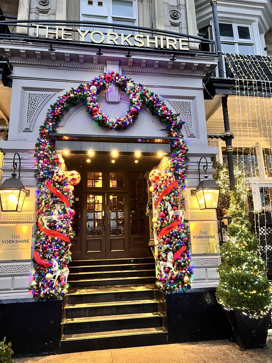 simoncotton69's tweet photo. So…What do you think about our amazing #Christmas decs at the entrance of The #Yorkshire #Hotel and at The #PickledSprout #Restaurant &amp; #Bar #Harrogate …Been getting a lot of attention since they went up yesterday!! Thank you #HelenJamesFlowers for helping make this happen 🎄🙏 https://t.co/O3gyt5gwmc