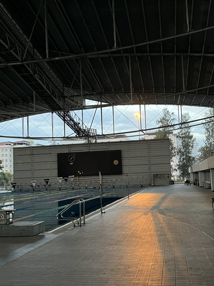 Prem_space's tweet photo. วันสุดท้ายมาถึงแล้วเหรอเนี่ยย #ปิดกล้องเชือกป่าน https://t.co/nzinOUynKl