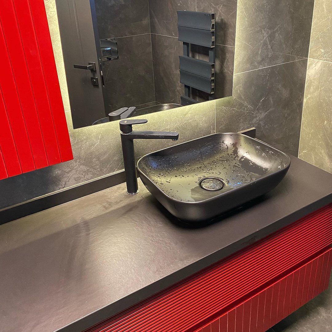 CosentinoTurkey's tweet photo. Dekton Sirius ile yer aldığımız, Bartoldi & Veronna’nın tasarladığı banyo projesi sıradanlığın sınırlarını renklerle aşıyor. #localproject https://t.co/jfhn73a741