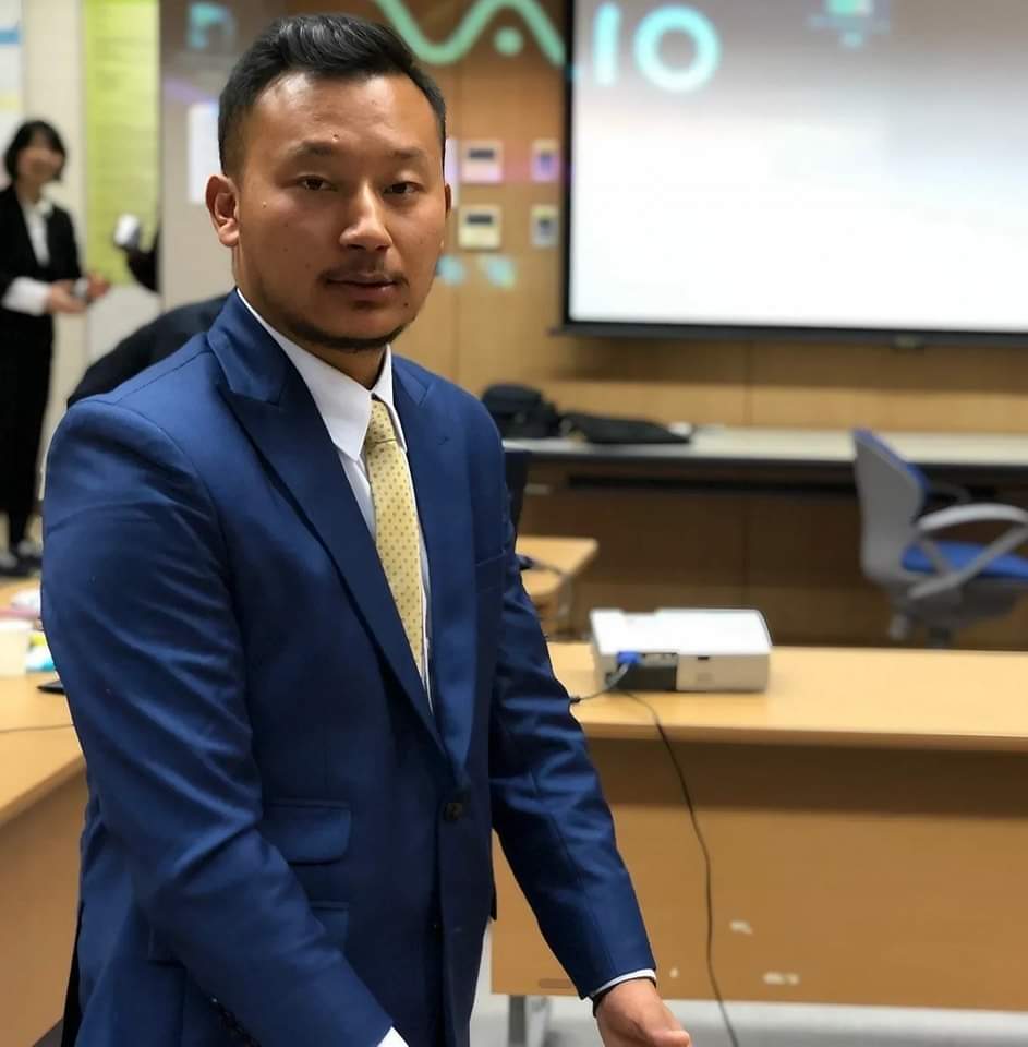 RONBupdates's tweet photo. Youth Winner: 29 Yrs old Yogesh Gauchan from Mustang becomes the first elected winner of the House of Representatives (Direct). 🌳 #Congratulations https://t.co/fzi4RKFdpt