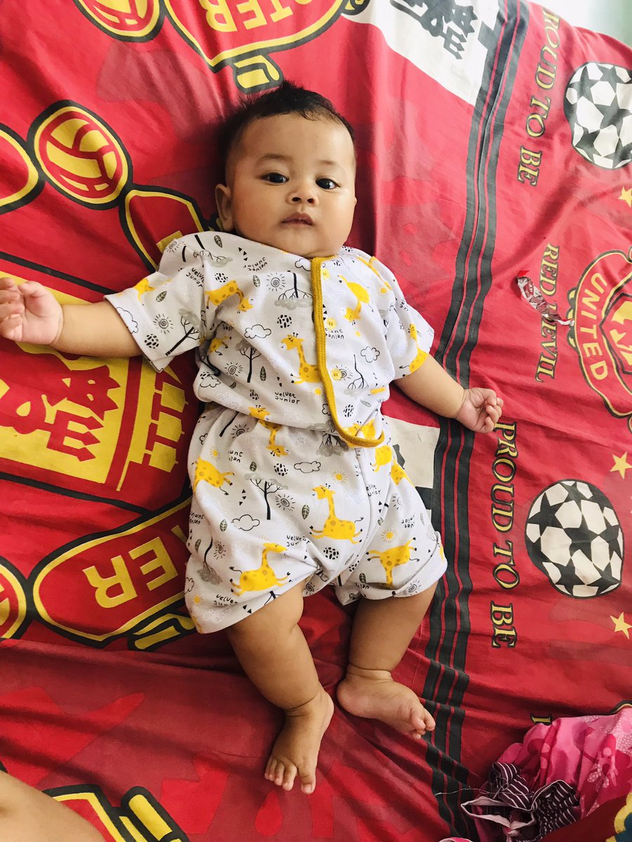 imelsahenny's tweet photo. Eehh anak ragil udah 5bulan aja 👶🏻 #masyaallahtabarakallah 😇 https://t.co/4uKp091bbZ