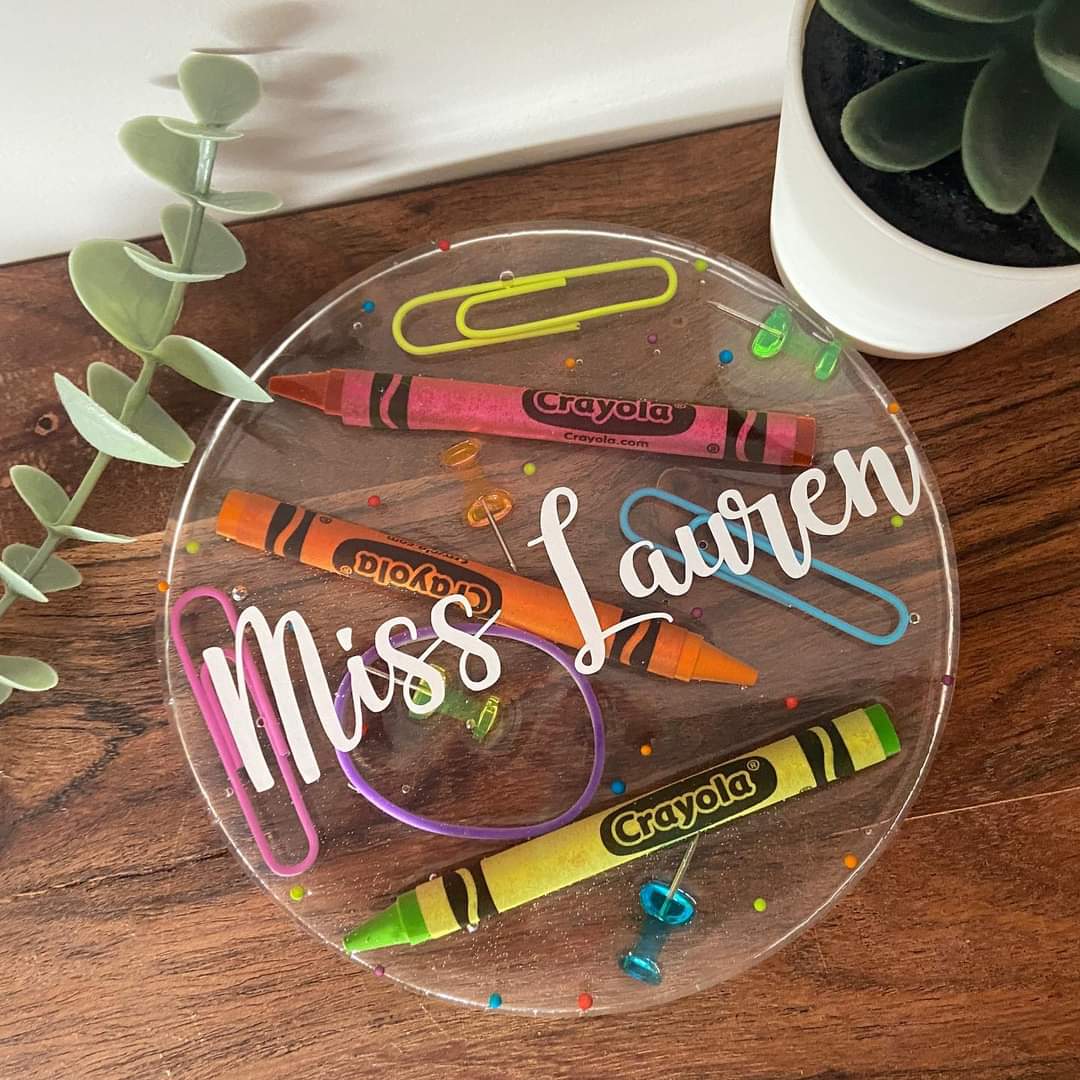 Ark_Arrow_Graze's tweet photo. Wanting to say thanks to your children's favourite teacher / educator?

Look no further than our handmade 13cm disc / coaster with personalised name! 

Postage available Australia wide. https://t.co/f0WK8xoqJz