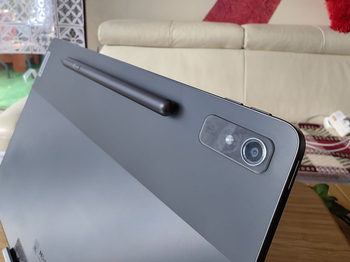 TECHNOSenior1's tweet photo. Lenovo #TabP11Pro Gen 2, to godny następca swojej serii – jeżeli nie potrzebujemy laptopa, a chcemy mieć coś poręcznego i większego niż telefon, to takie urządzenie może się świetnie spisać. Zapraszam do recenzji.
@LenovoPolska
@Lenovo
#własnytest
https://t.co/MkuBGuU6vL https://t.co/30PCmy40UL