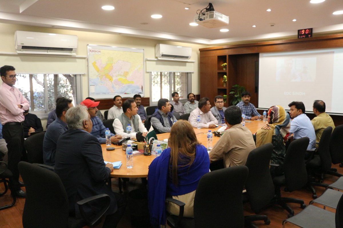 PolioFreeSindh's tweet photo. Sindh EOC Core team oriented special external monitors (NSTOPs, I.Os, DHCSOs) of other districts of Sindh, being deployed in VHR districts of Karachi &amp; Hyderabad for SNIDs Nov-2022, to get maximum support during pre &amp; intra-campaigns monitoring to get a result-oriented campaign. https://t.co/1xBhrCVIeW