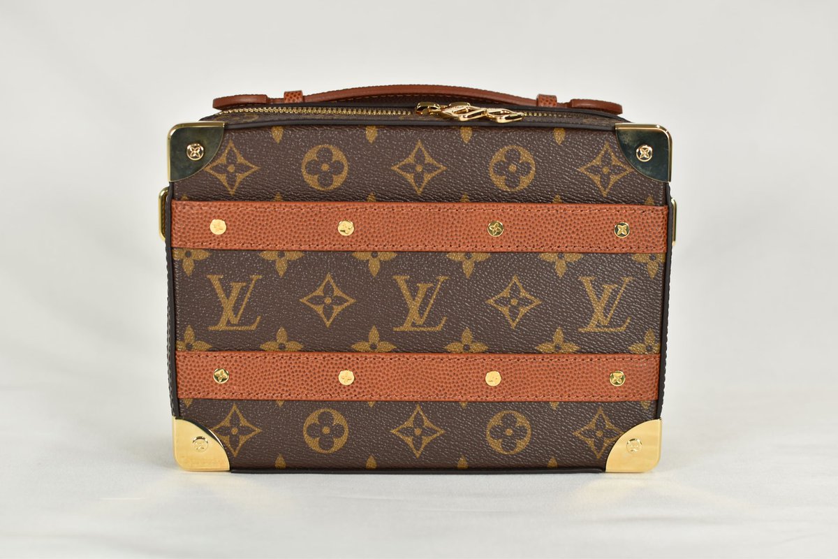 super_surreal's tweet photo. LOUIS VUITTON ルイヴィトン モノグラム バッグ LVXNBA HANDLE TRUNK ハンドル・ソフトトランク 
#LOUISVUITTON #ルイヴィトン #モノグラム #LVXNBAHANDLETRUNK #ハンドル・ソフトトランク 
※詳細などはDMお願いします🤲🏻 https://t.co/aplYqwGej4