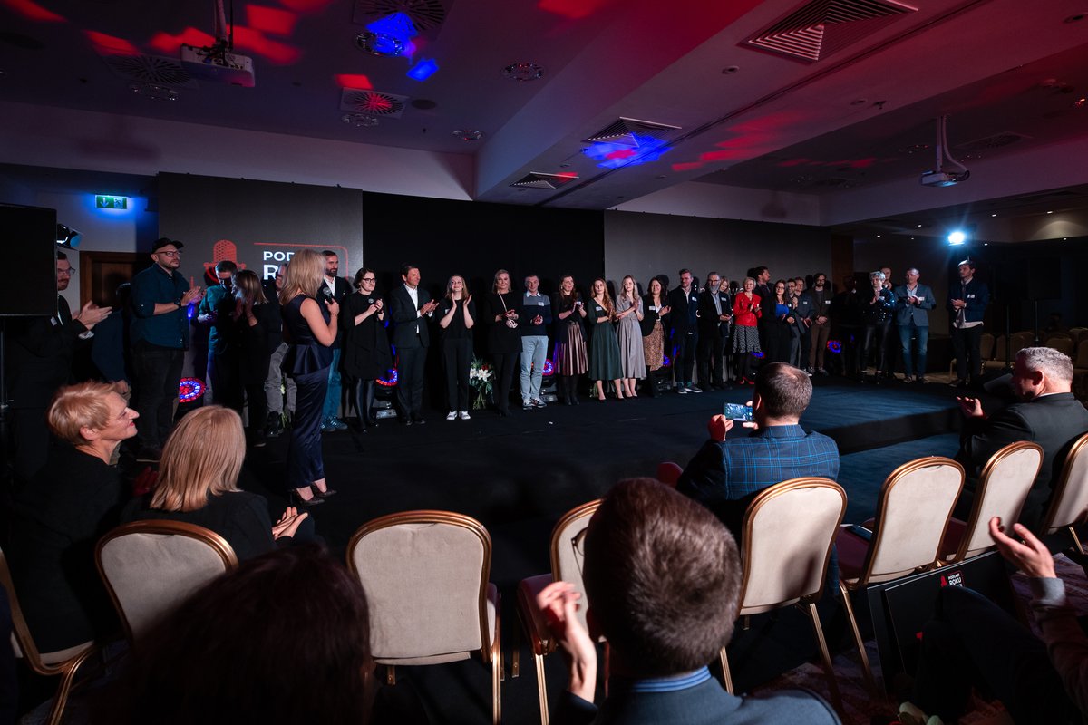 podcastroku's tweet image. ‼️Ale to był wieczór w Rzeszowie. Podcast Roku 2022 rozstrzygnięty. Gratulujemy wszystkim Nagrodzonym i Wyróżnionym o których możeciecie poczytać tu⤵️⤵️ 
podcastroku.pl/podcast-roku-2…
Kilka dni odpoczynku i zabieramy się za ...przygotowania do Podcast Roku 2023.