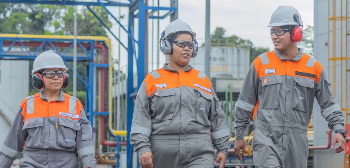 wartsilacorp's tweet photo. We have successfully converted three Brazilian #PowerPlants to run on #NaturalGas.
The conversion, increased capacity & #ServiceAgreements will improve the efficiency, reliability & predictability of costs for these plants. https://t.co/CuzglS0R48 | #decarbonisation https://t.co/PgEEYET4Eg