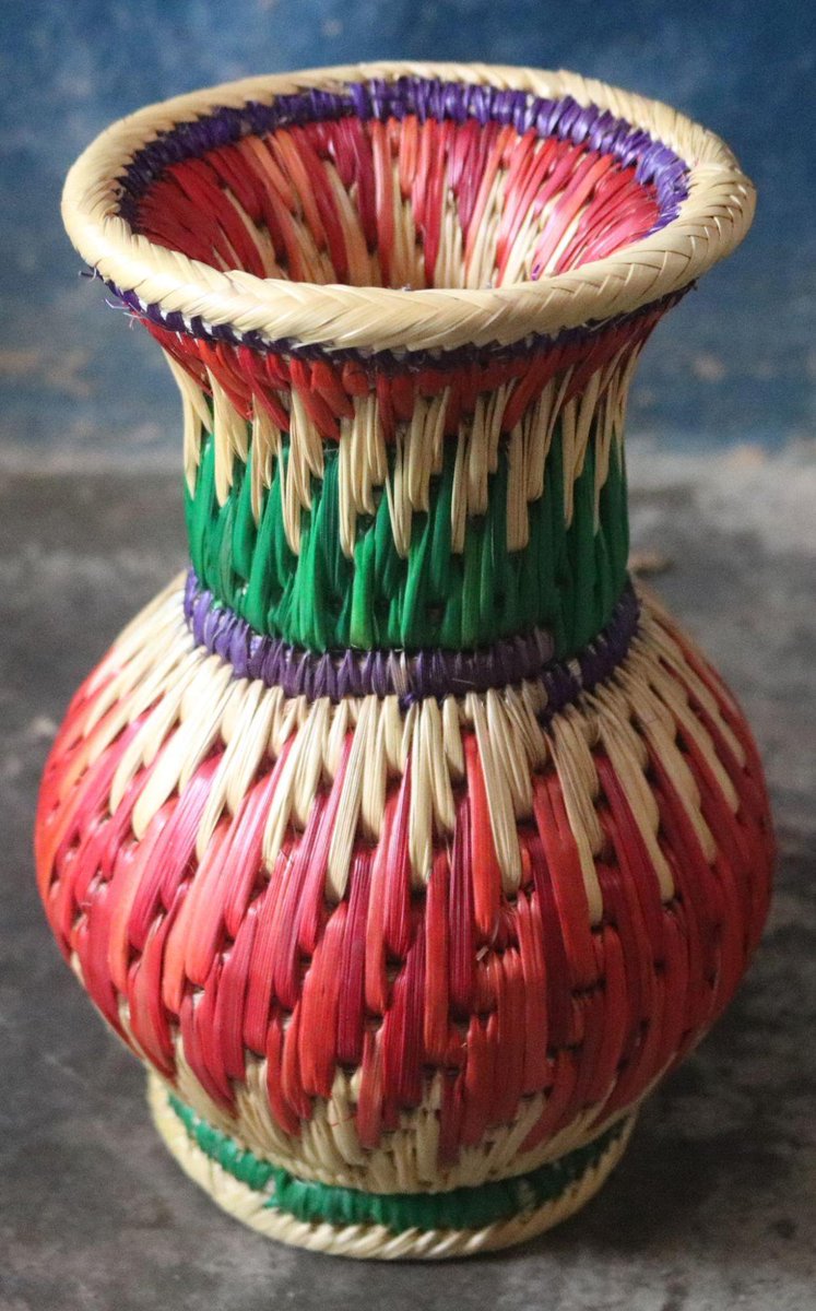 Learn how natural grass from Lumbini area is turned into beautiful crafts in our upcoming VHT with Chandra Prakash Pathak.

Register for VHT by clicking below:
us06web.zoom.us/meeting/regist…