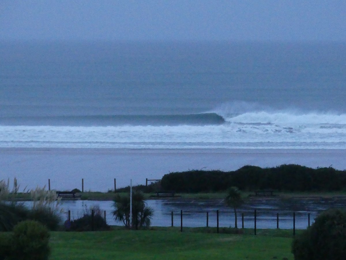 RIGHT ON MONDAY! #woolacombe #dawnpatrol #northdevon #surfline
