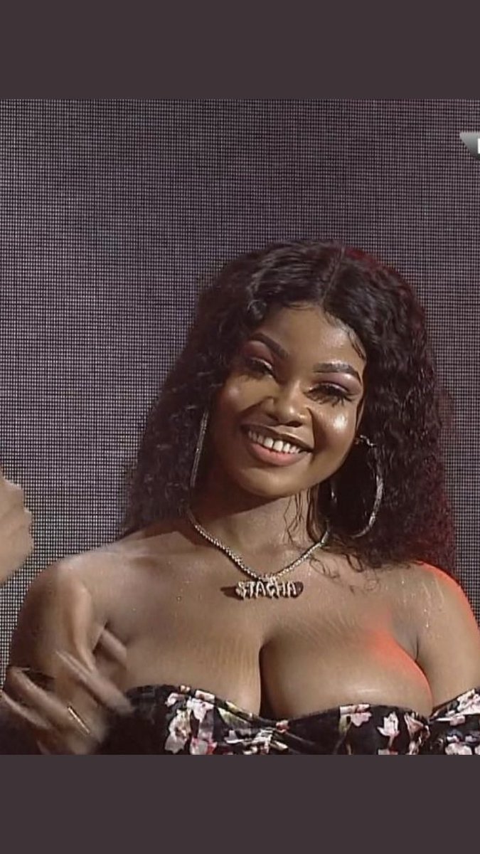 vixenholic's tweet photo. How it started vs How it’s going

The most consistent smile

   CONGRATULATIONS TACHA
   THE BIGGEST ONE IS TACHA
      #TachaTitans • #Tacha https://t.co/jtifih0M39