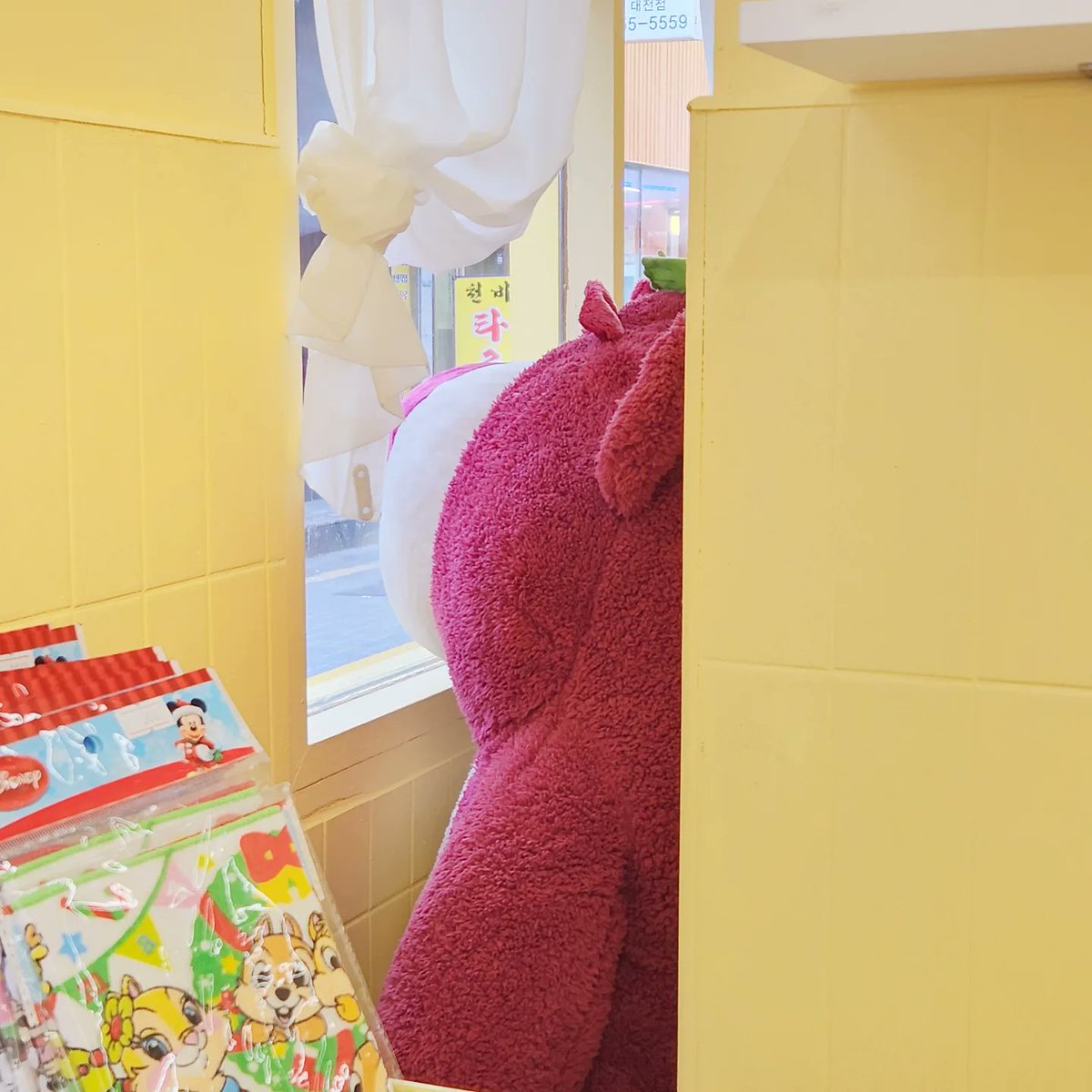 어썸유닛 오프라인 매장 이전했어요!

더욱 귀여워졌답니다 🧸🤎
-
🛒 온라인 
smartstore.naver.com/awesome_unit

🛒 오프라인매장
대전 중구 은행동 53-10 어썸유닛 
(으능정이거리 죠스떡볶이 옆)

📍인스타
instagram.com/p/ClNsNcMLhj1/…