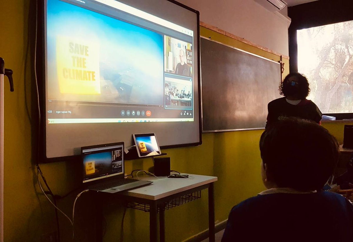 GreenpeaceSFerd's tweet photo. La campagna di Greenpeace “Salviamo il clima” in una scuola di Foggia
#Greenpeace #GreenpeaceSanFerdinandodiPuglia #stratosfera #SaveTheClimate #CrisiClimatica https://t.co/9vTDWrUTLw
