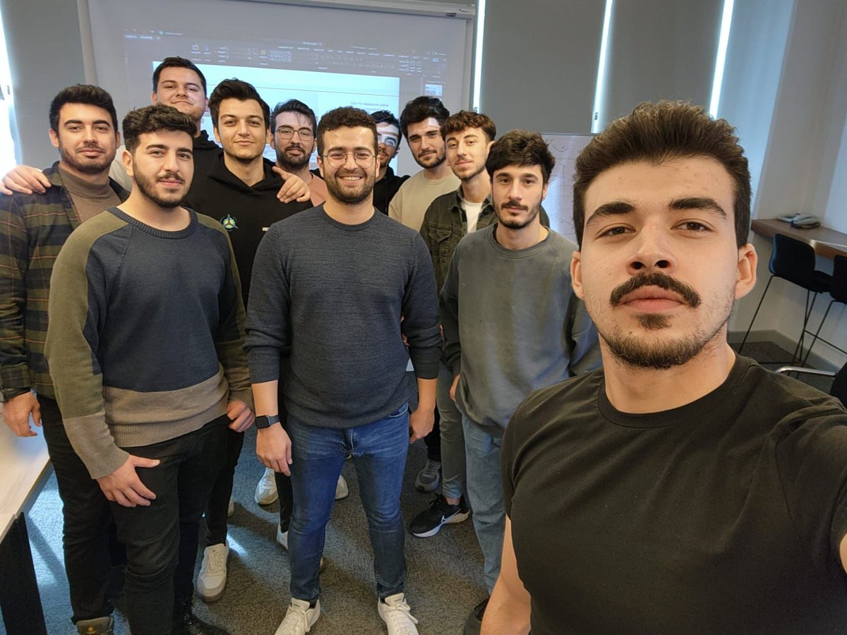 FEVTurkiye's tweet photo. Uludağ Üniversitesi @ulutekteknopark'ta @UMAKIT araç takımı ile bir araya gelerek, "Otomotivde CFD uygulamaları ve Taşıt Aerodinamiği" konulu verimli bir workshop gerçekleştirdik.
#CFD #vehicleenginering #FEV #feelevolution https://t.co/SfEs9cMyAI
