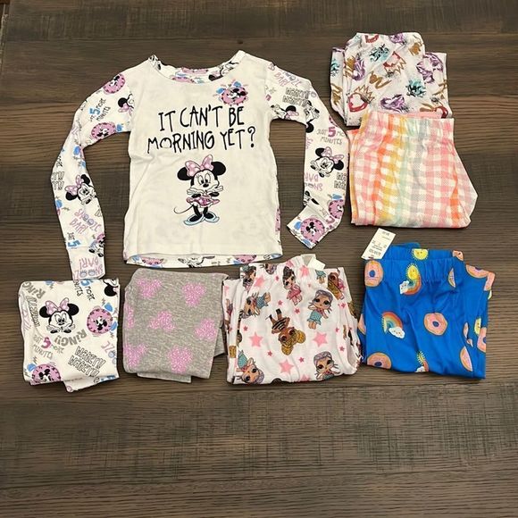 roxyux's tweet image. So good I had to share! Check out all the items I'm loving on @Poshmarkapp from @poshmarkmomma #poshmark #fashion #style #shopmycloset #luna #nike: posh.mk/YY7Z7P9d8ub