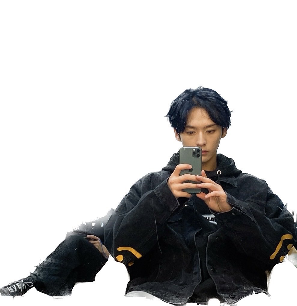 haetbitlinoring's tweet photo. 🐱🫧 sent a selca!! “hihi-ing” 

HES SO CUTE OH MY GOSH THE CUTEST https://t.co/V5OTFgCLBn